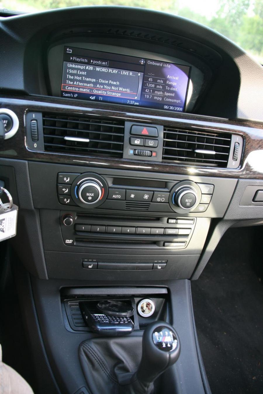  BMW M3 2008 года  (фото 96 из 219)